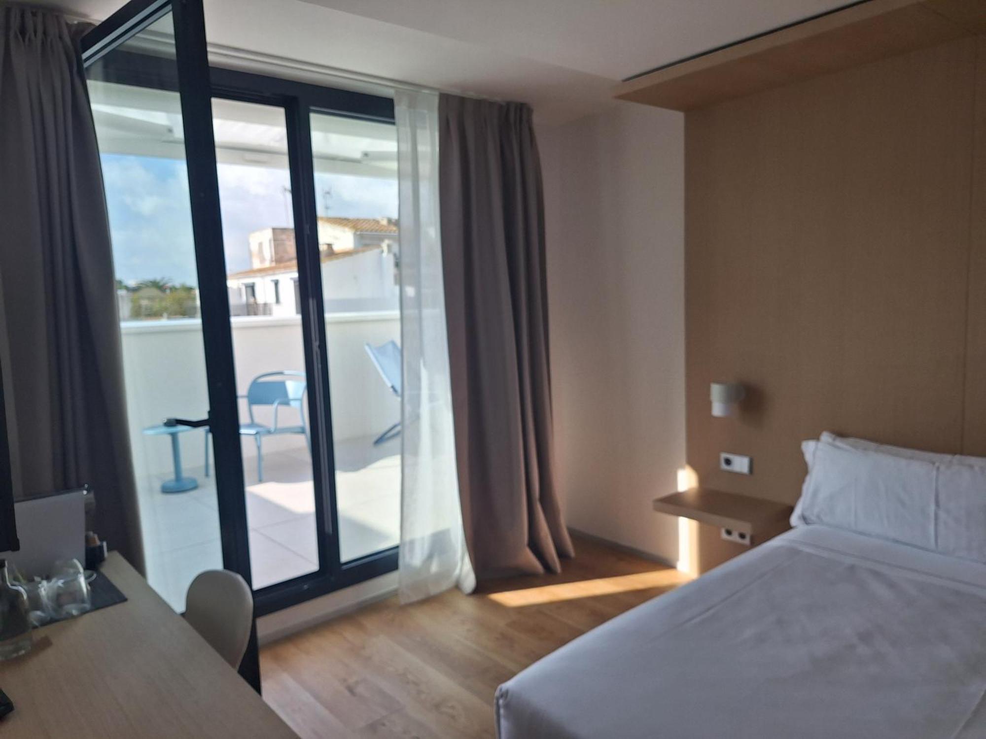 Alenti Sitges Hotel Exterior photo